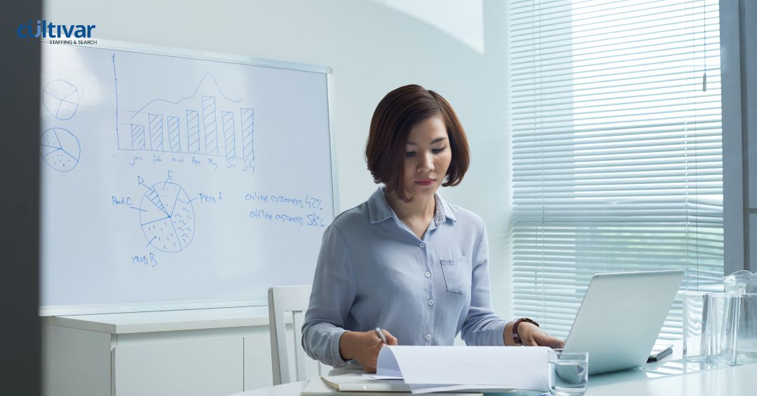 Generalist vs. Specialist: How To Choose Your Career Path